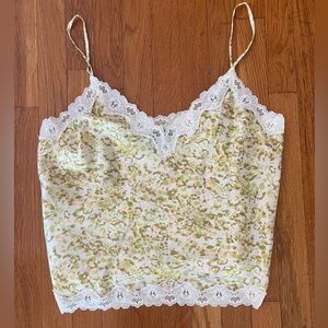 🌼 INC 🌼 Lace Crop Camisole. Size 10P